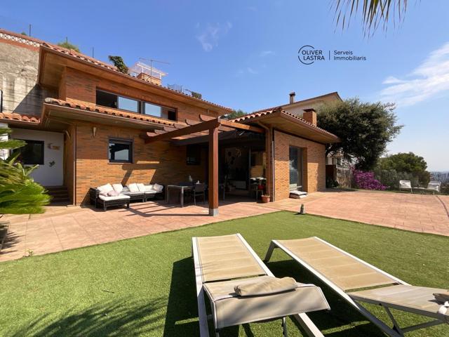 Gran calidad de construcción, casa para entrar a vivir! photo 0