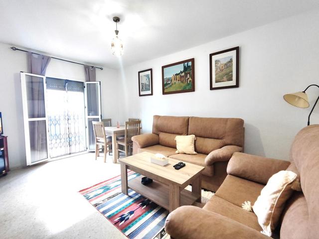Piso en venta en Ronda de 65 m2 photo 0