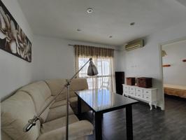 Piso en alquiler en Ronda de 70 m2 photo 0