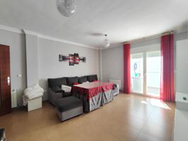 Piso en venta en Ronda de 84 m2 photo 0