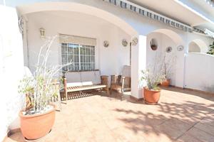 Casa pareada con grandes espacios exteriores Centro de Roquetes photo 0