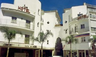 Hotel de tres estrellas en pleno centro de la ciudad de Torremolinos (Málaga) photo 0