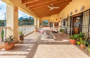 Casa - Chalet en alquiler en Callosa de Ensarriá de 197 m2 photo 0