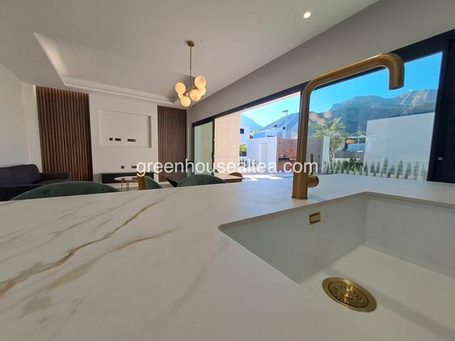 Casa - Chalet en venta en Polop de 120 m2 photo 0