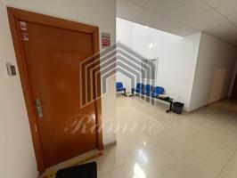 EDIFICIO SINGULAR EN EL CENTRO photo 0