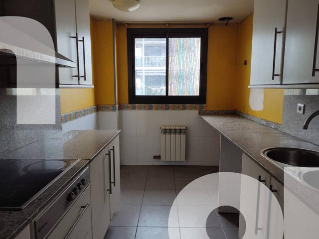 Piso en venta en Mollet del Vallès (Zona Jutjats) photo 0