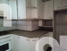 Piso en venta en Mollet del Vallès (Santa Rosa) photo 0