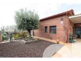 Casa en venda a Santa Eulàlia de Ronçana - Urbanització Primavera photo 0