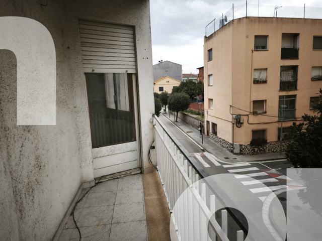 Piso en venta en Montmeló photo 0