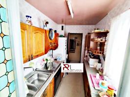 AMPLIO PISO CERCA DEL VIALIA CON 4 DORMITORIOS, 2 BAÑOS Y ASCENSOR photo 0