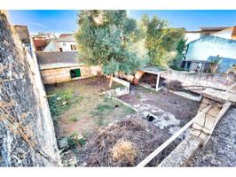 Encantadora Casa a Reformar con Espacioso Jardín en el Casco Antiguo de Muro photo 0