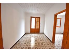 Casa de Pueblo con terraza y mucho potencial photo 0