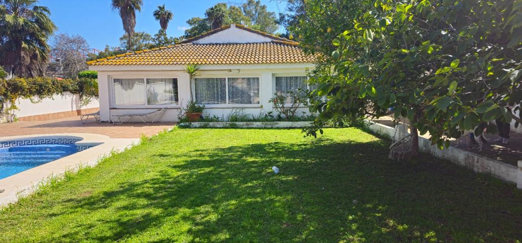 ¡Descubre esta villa de ensueño en Guadacorte, Los Barrios! photo 0
