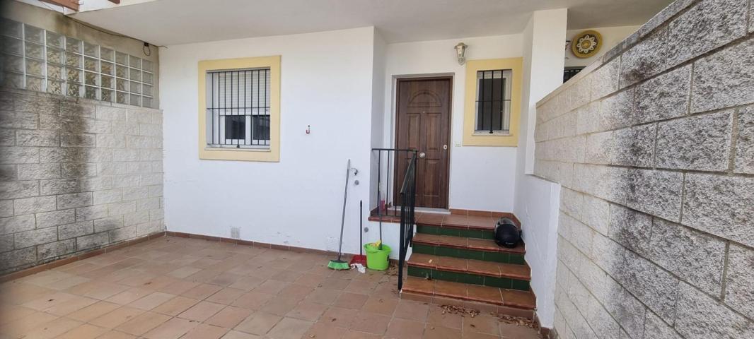 CASA EN URBANIZACION LAS PEDRIZAS DE SAN BERNABE - JUNTO COLEGIO ADALIDES photo 0