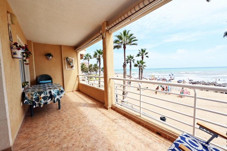 Se vende espectacular piso en primera línea de playa en La Mata, Torrevieja. photo 0