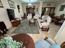 Se vende espectacular piso en pleno centro de Torrevieja photo 0
