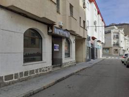 Local en venta en Coria photo 0