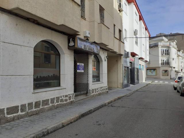 Local en venta en Coria photo 0