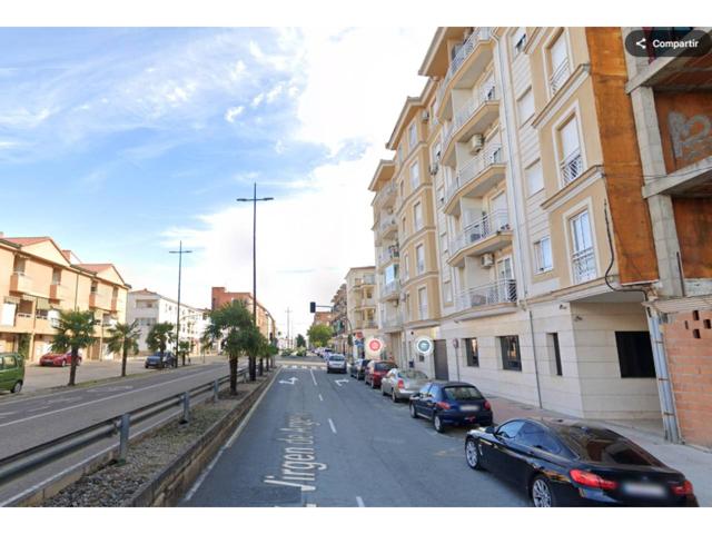 Piso en venta en Coria photo 0