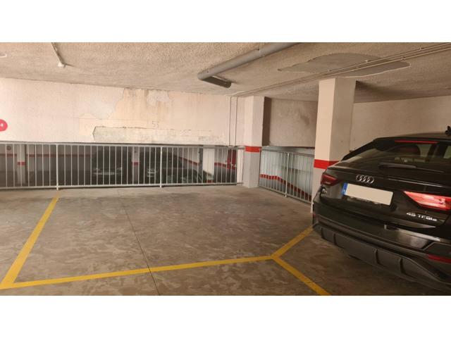 Parking en venta en plaza del Prado photo 0