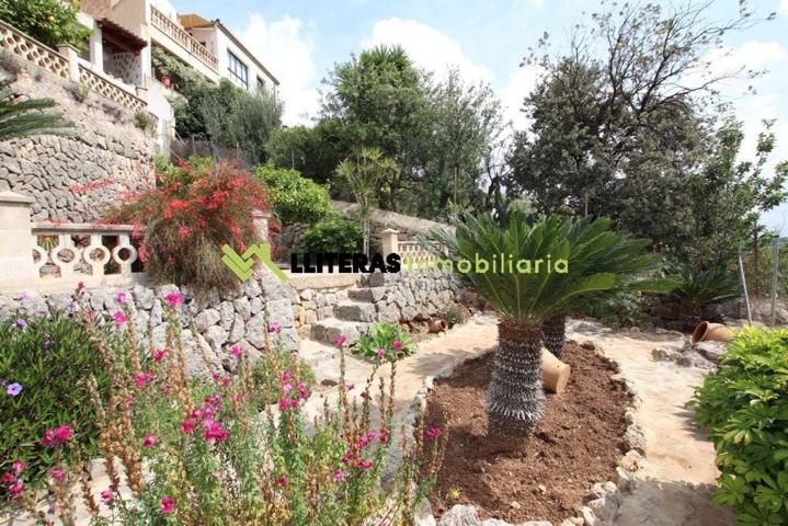 Gran casa de pueblo con vistas panorámicas en Selva photo 0