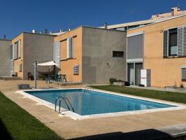CASA -CON JARDIN I PISCINA- photo 0