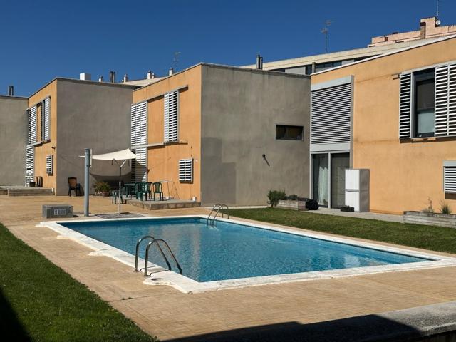 CASA -CON JARDIN I PISCINA- photo 0