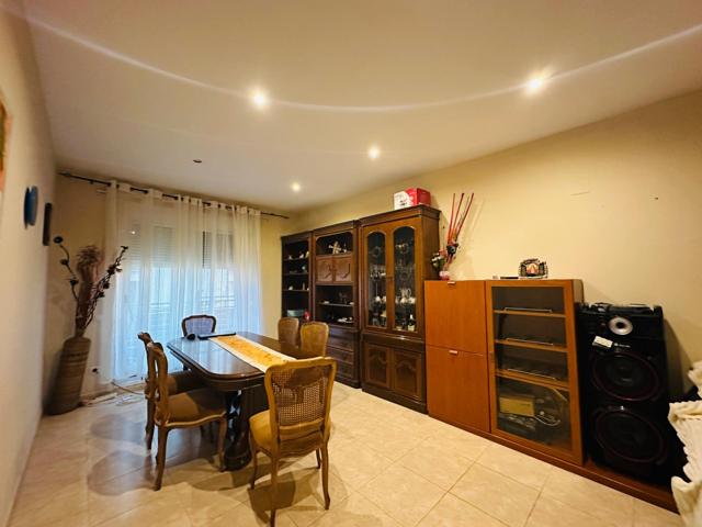 Pis -Zona Valletes- photo 0