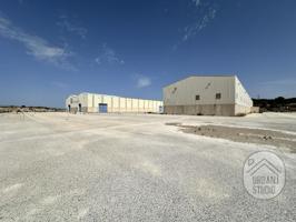 Nave Industrial de 8.100 m2, CON LICENCIA. photo 0