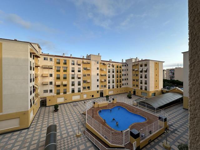 Piso con piscina en el centro de la Vila, Alicante photo 0
