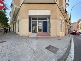 Local comercial en esquina en San Blas, Alicante photo 0