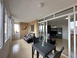 Piso en ultima planta con vistas al mar y castillo photo 0