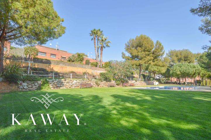 Adosado en venta en Castelldefels de 302 m2 photo 0