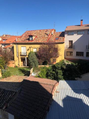 Piso en venta en Aranda de Duero de 70 m2 photo 0