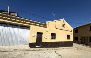 LA AGUILERA photo 0