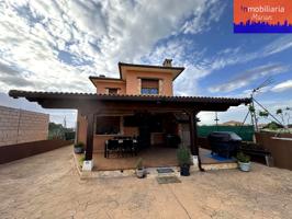 CHALET CON PISCINA photo 0