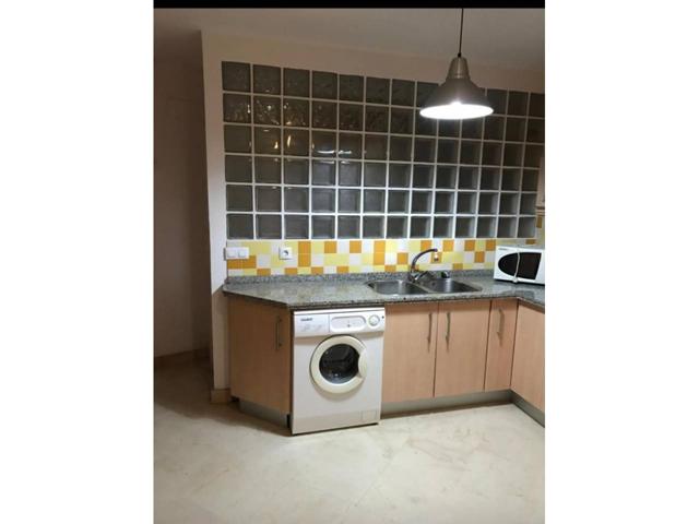 Apartamento SEMINUEVO en pleno centro de Dos Hermanas, consta de 1 dormitorio independiente, salón-comedor con cocina am photo 0