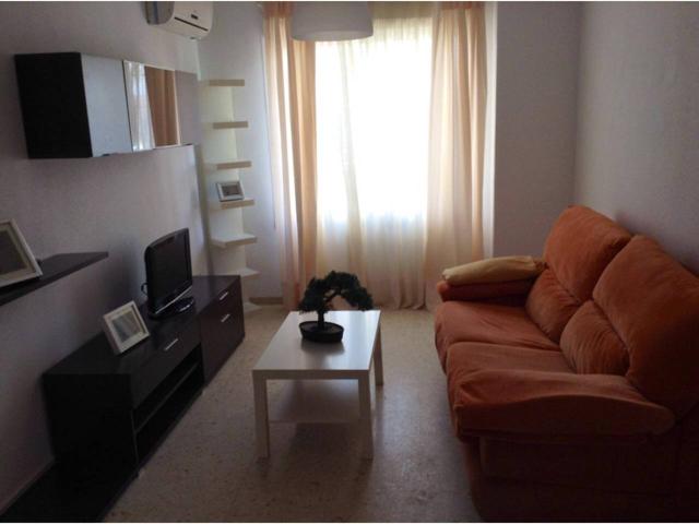 Piso de planta baja en Dos Hermanas, zona Avda. España, consta de 1 dormitorio independiente, salón-comedor, cocina amue photo 0