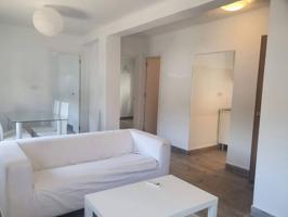 ALQUILER POR TEMPORADA! Piso REFORMADO en Dos Hermanas, zona Bda. el Rocío, consta de 2 dormitorios, salón-comedor, coci photo 0