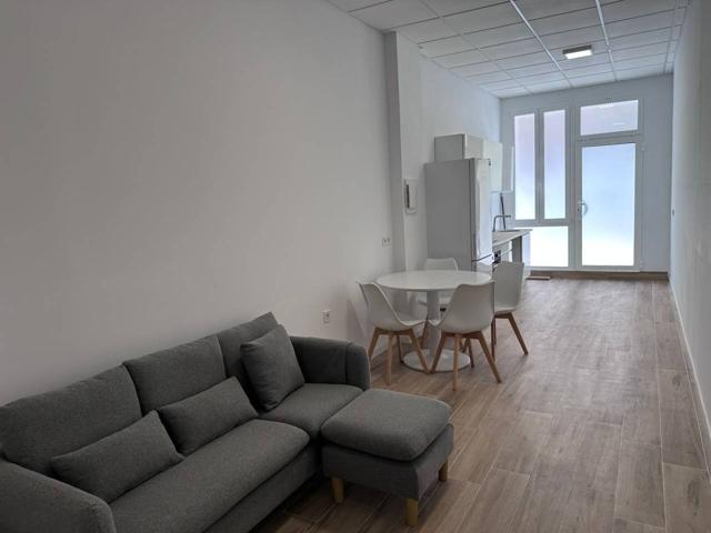 Venta de piso en planta baja en València Capital con licencia turística photo 0