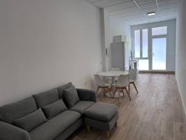 Venta de piso de 1 habitación en planta baja en València Capital photo 0