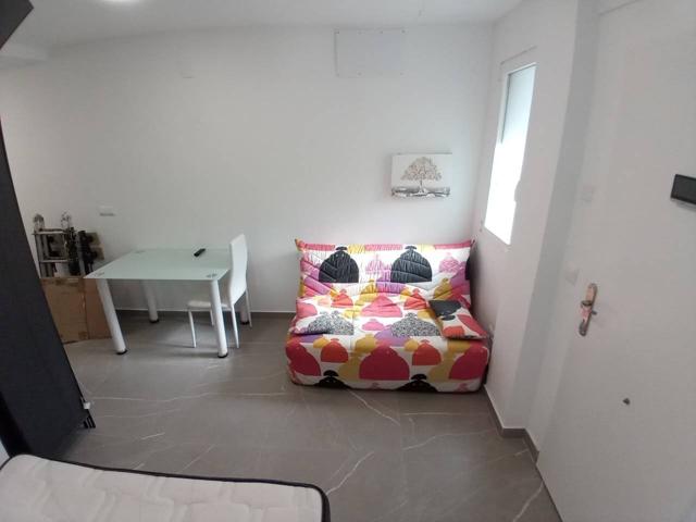 Venta de piso en planta baja con 1 habitación en València Capital photo 0