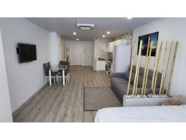 Piso en planta baja en Venta en València Capital. CON ASCENSOR photo 0
