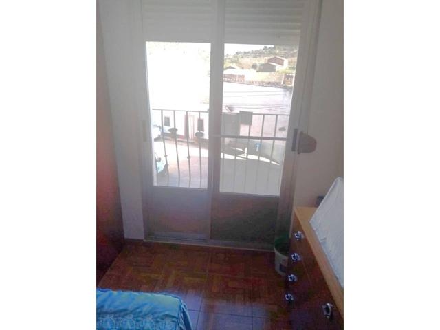 Venta de casa de 3 plantas en Henarejos photo 0