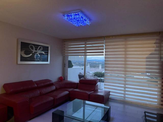 ¡Espectacular chalet en venta en Chiva! photo 0