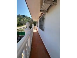 Casa en venta en Almogía photo 0