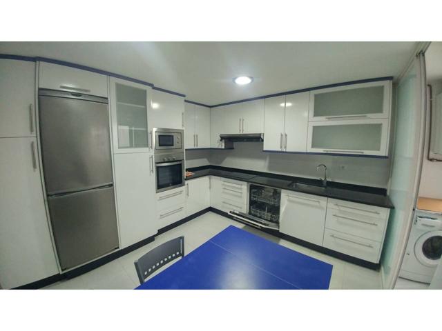 PISO CENTRICO EN MILLADOIRO EN EL EDIFICIO DEL SUPERCOR photo 0