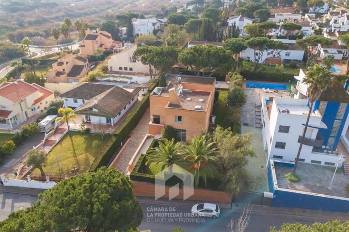Chalet Premio de Arquitectura en La Dehesa Golf photo 0