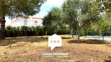 Espacio, Luz y Mar: Parcela para Construir tu Hogar Ideal en Urbasur photo 0