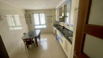 VENDO DÚPLEX ENFRENTE AL CASTILLO CON COCHERA CERRADA photo 0